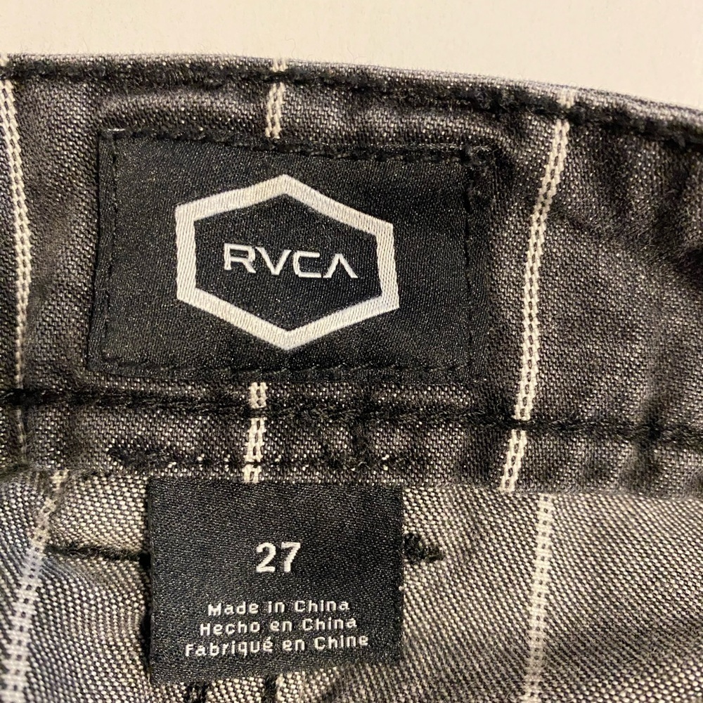 RVCA Rowdy Denim Mini Skirt Stone Washed Black High Rise Raw Hem Size 27 - Picture 3 of 12